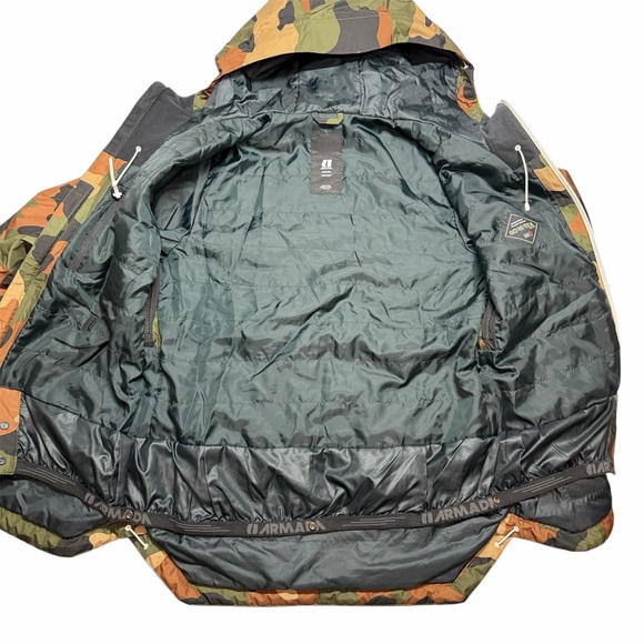 Armada Kata GTX Gore-Tex 2L Insulated Snowboard Jacket Women's Medium Camo - Picture 6 of 14